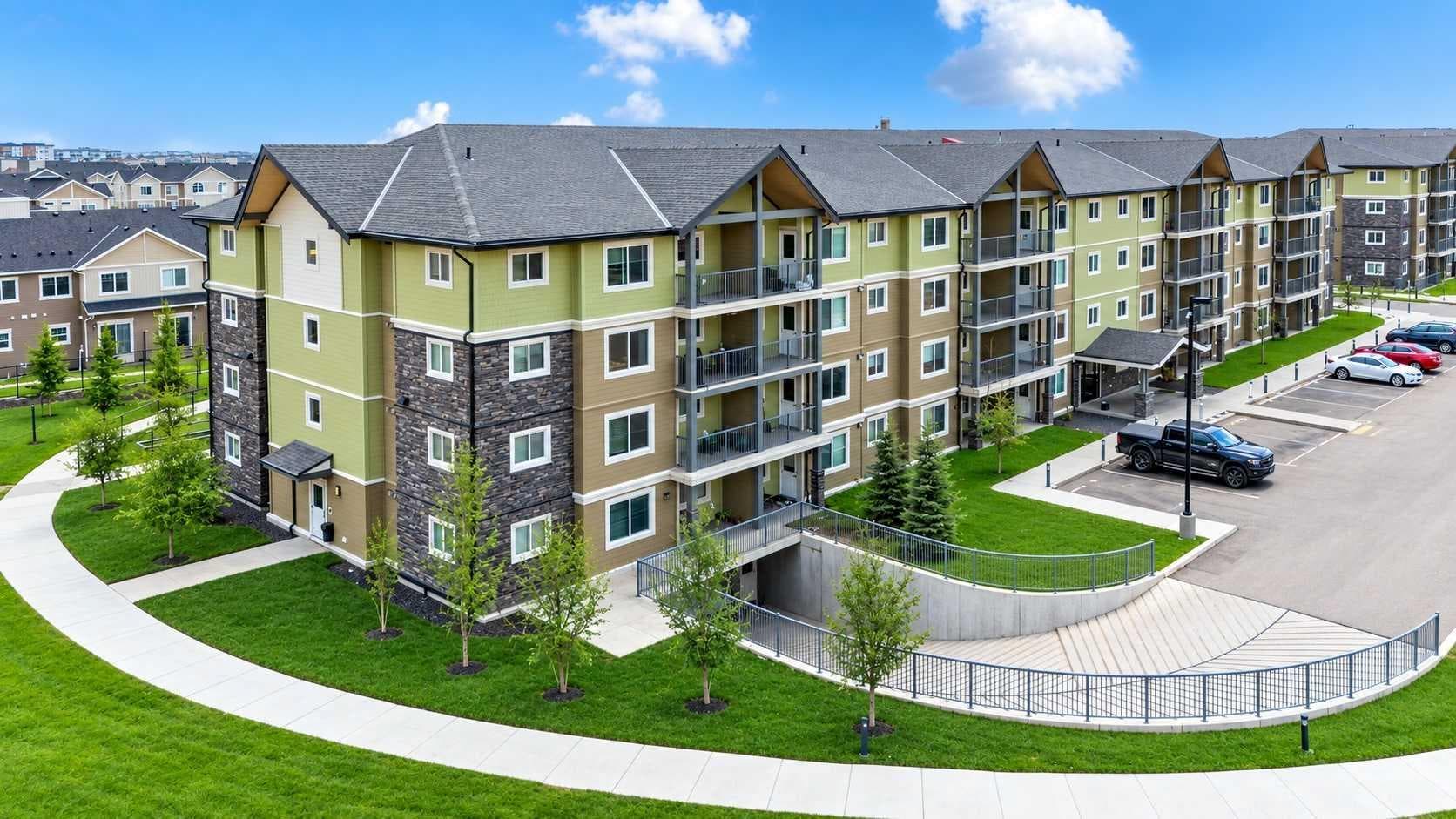 2314, 181 Skyview Ranch Manor NE
