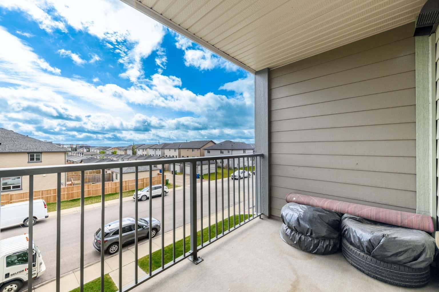 2314, 181 Skyview Ranch Manor NE