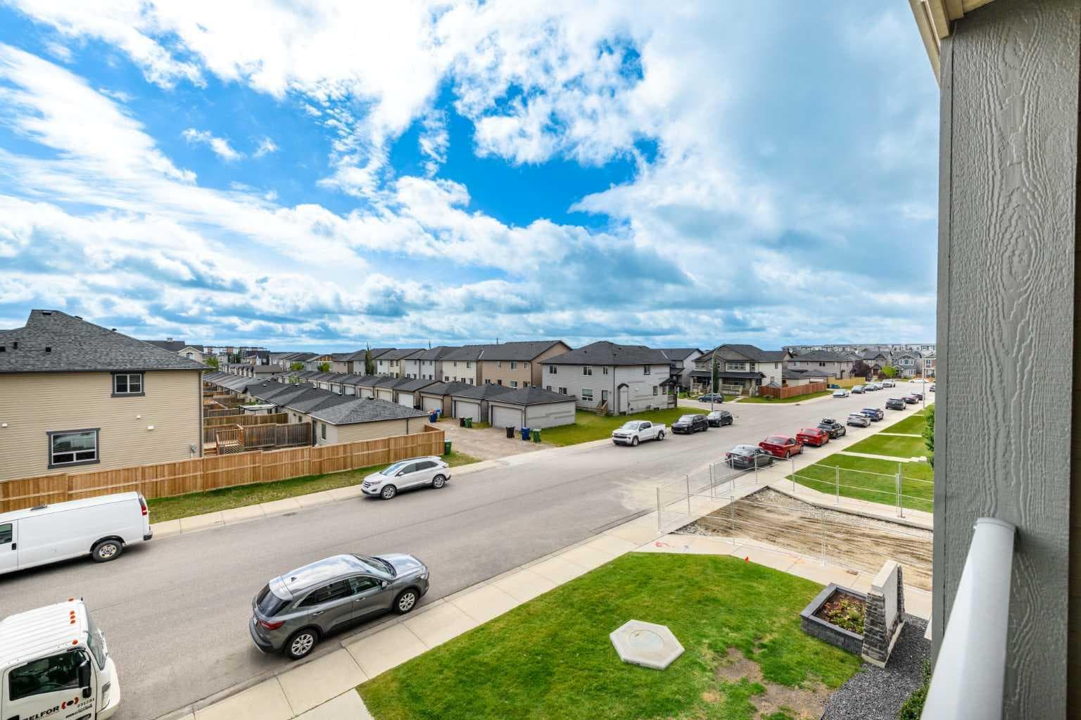 2314, 181 Skyview Ranch Manor NE