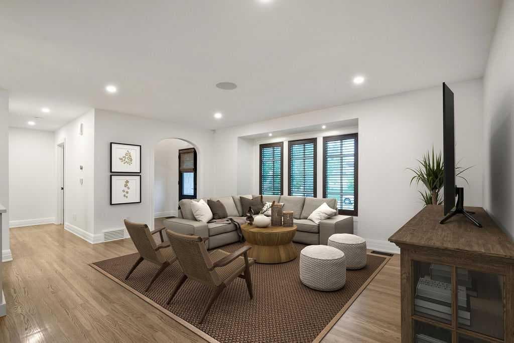 256 Westminster Drive SW