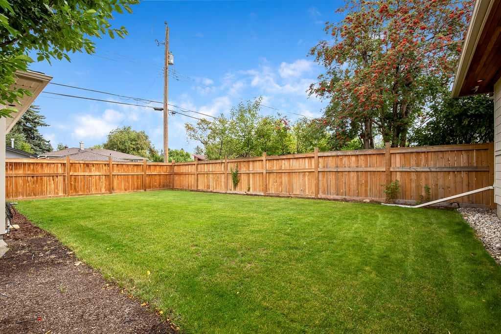 256 Westminster Drive SW