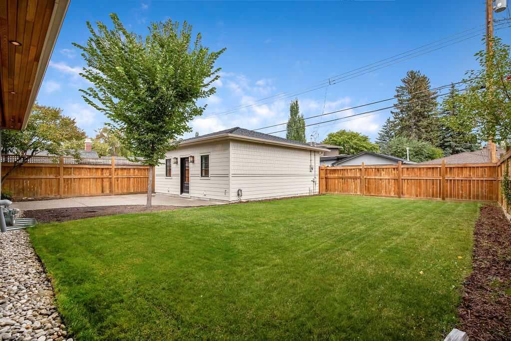 256 Westminster Drive SW