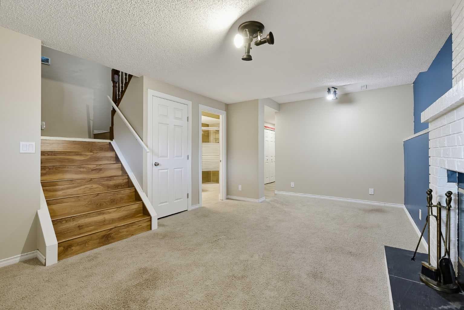 13 Shawglen Court SW