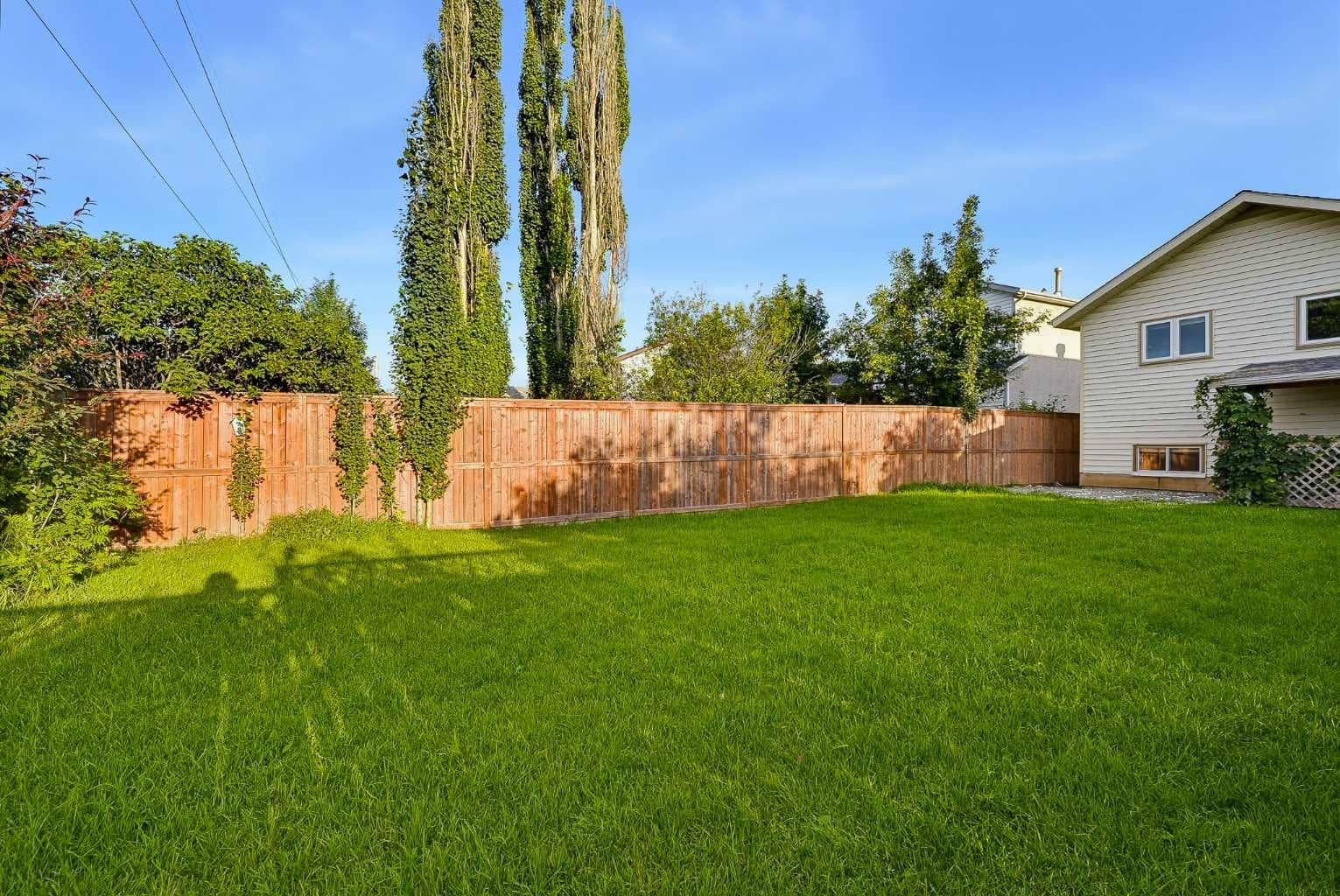 13 Shawglen Court SW