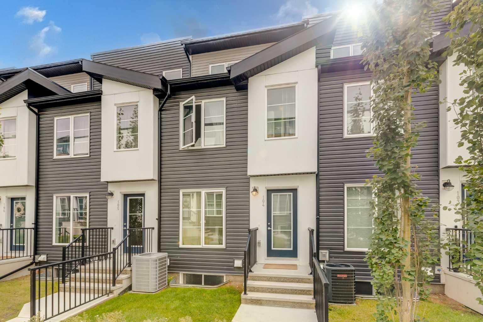 104, 474 Seton Circle SE