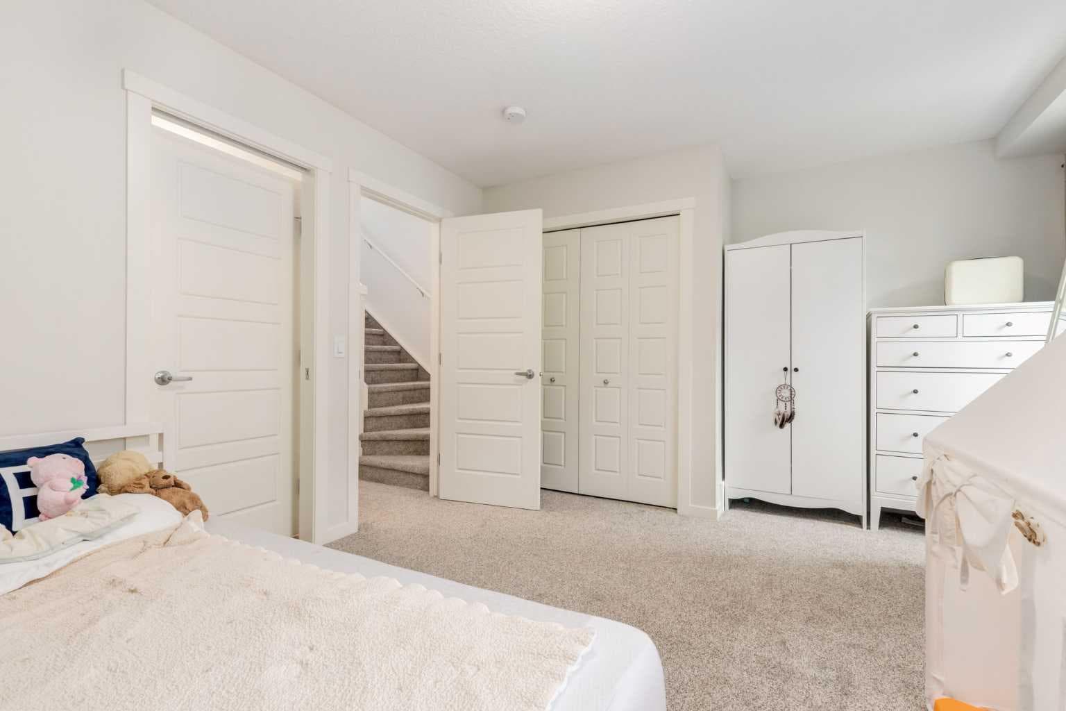 104, 474 Seton Circle SE