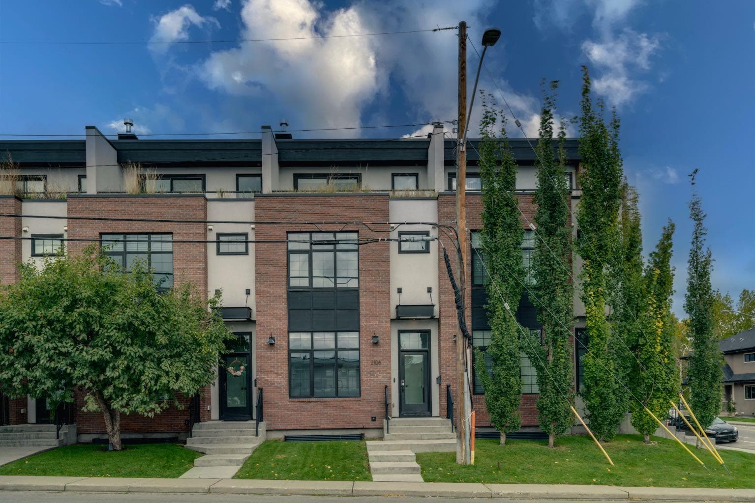 2106 49 Avenue SW