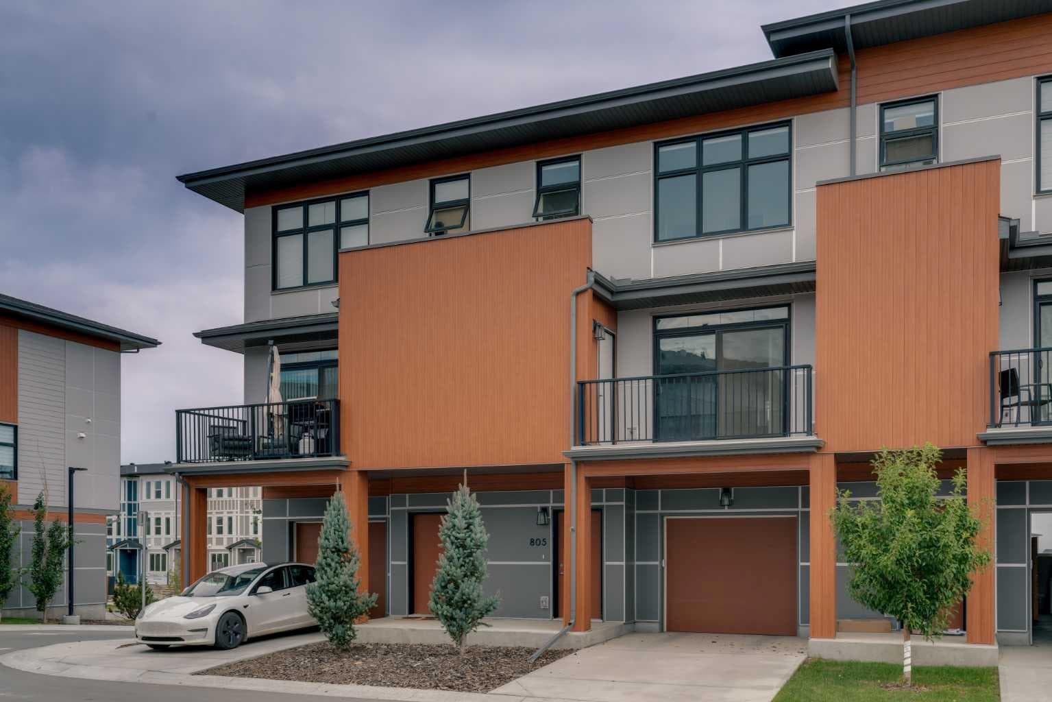 805, 400 Belmont Street SW