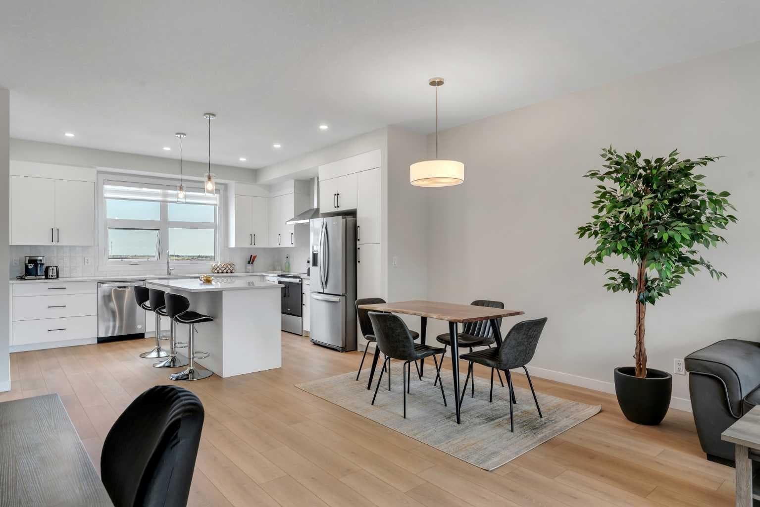 805, 400 Belmont Street SW