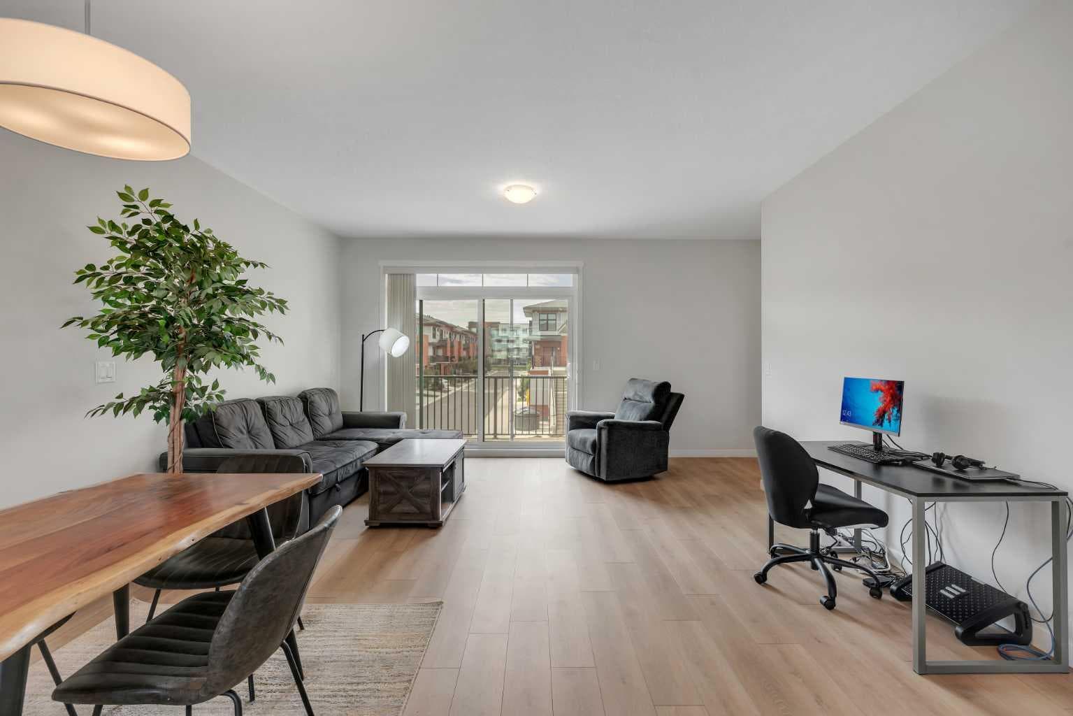 805, 400 Belmont Street SW