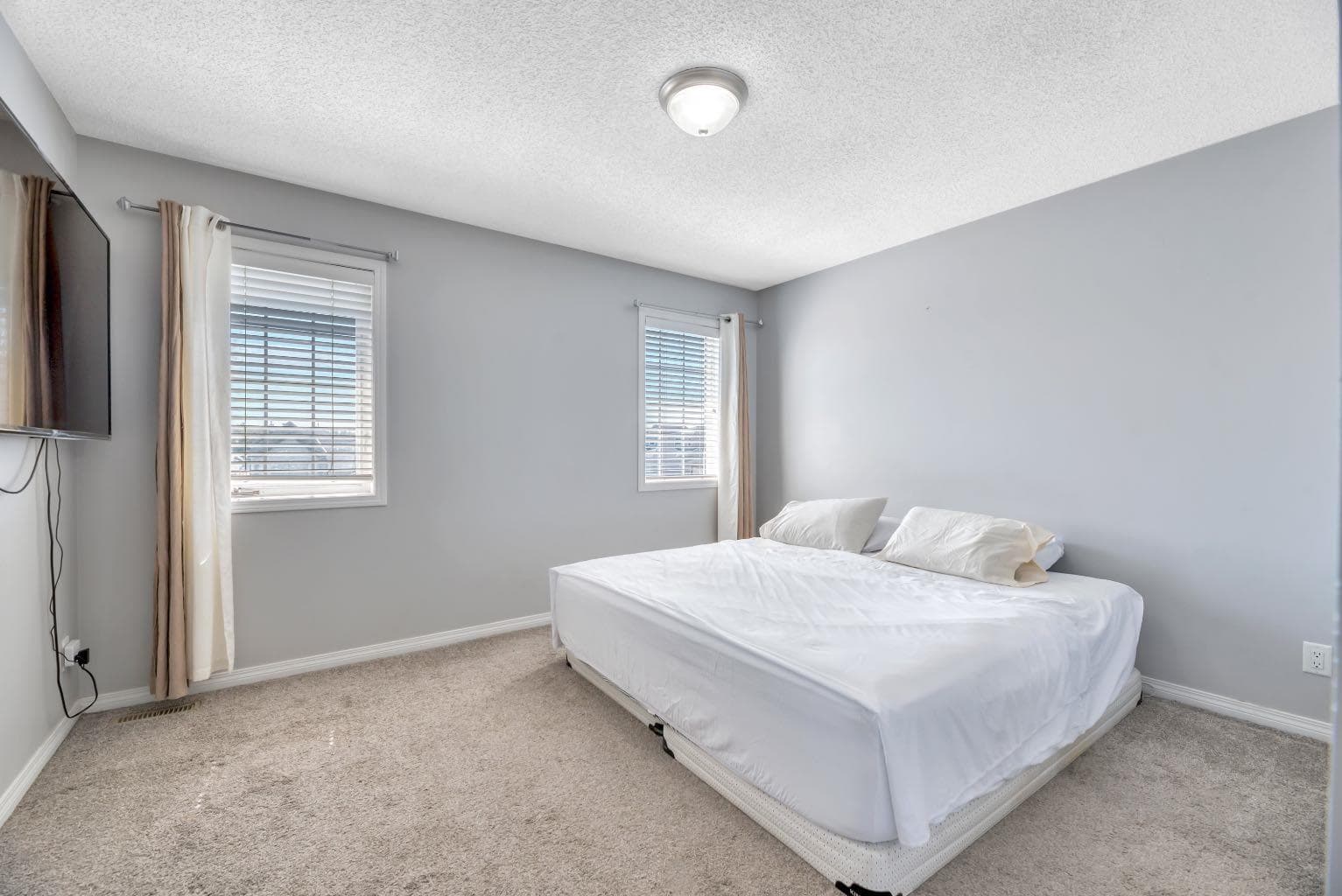 7 San Diego Manor NE