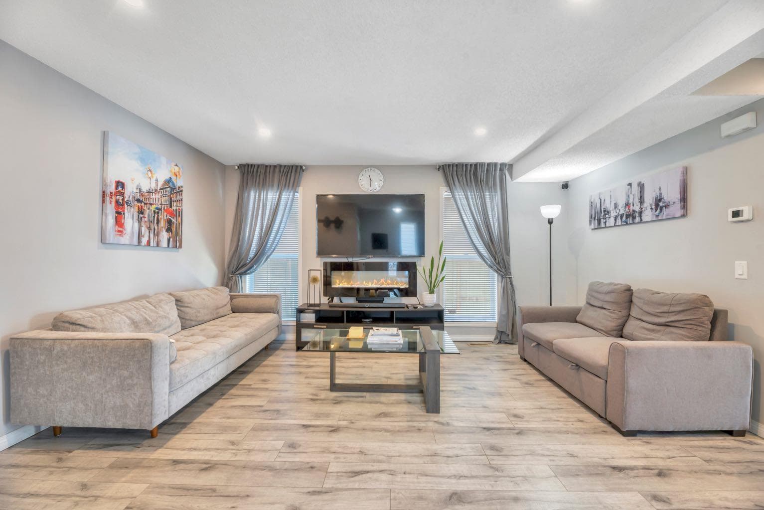 7 San Diego Manor NE