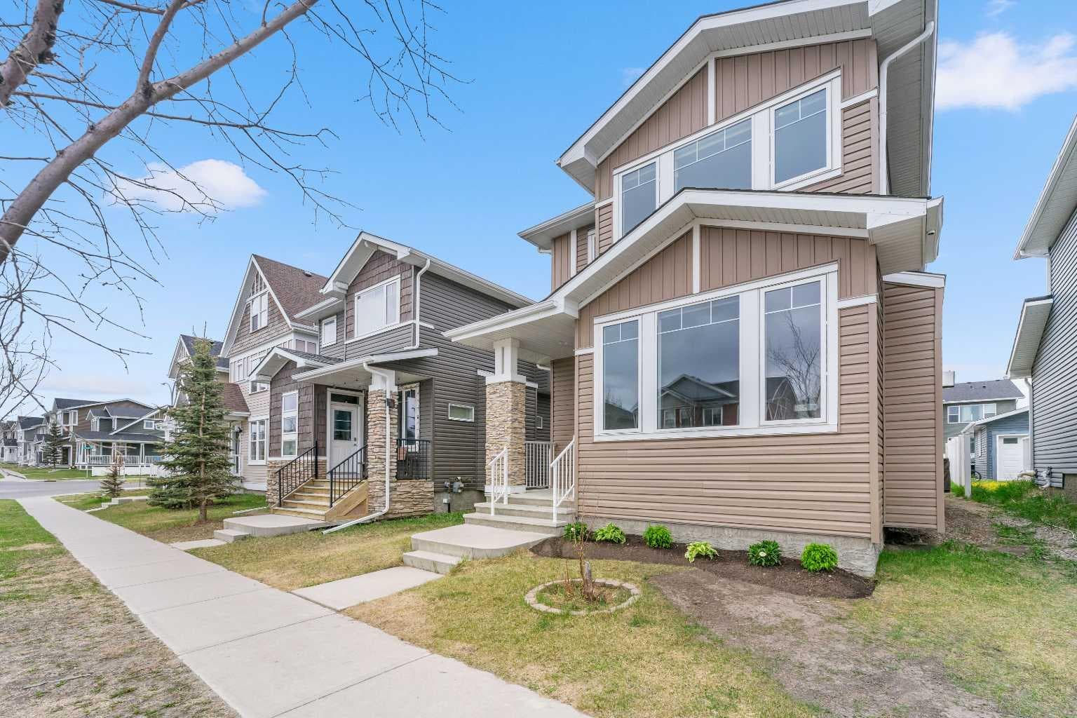 53 Redstone Avenue NE