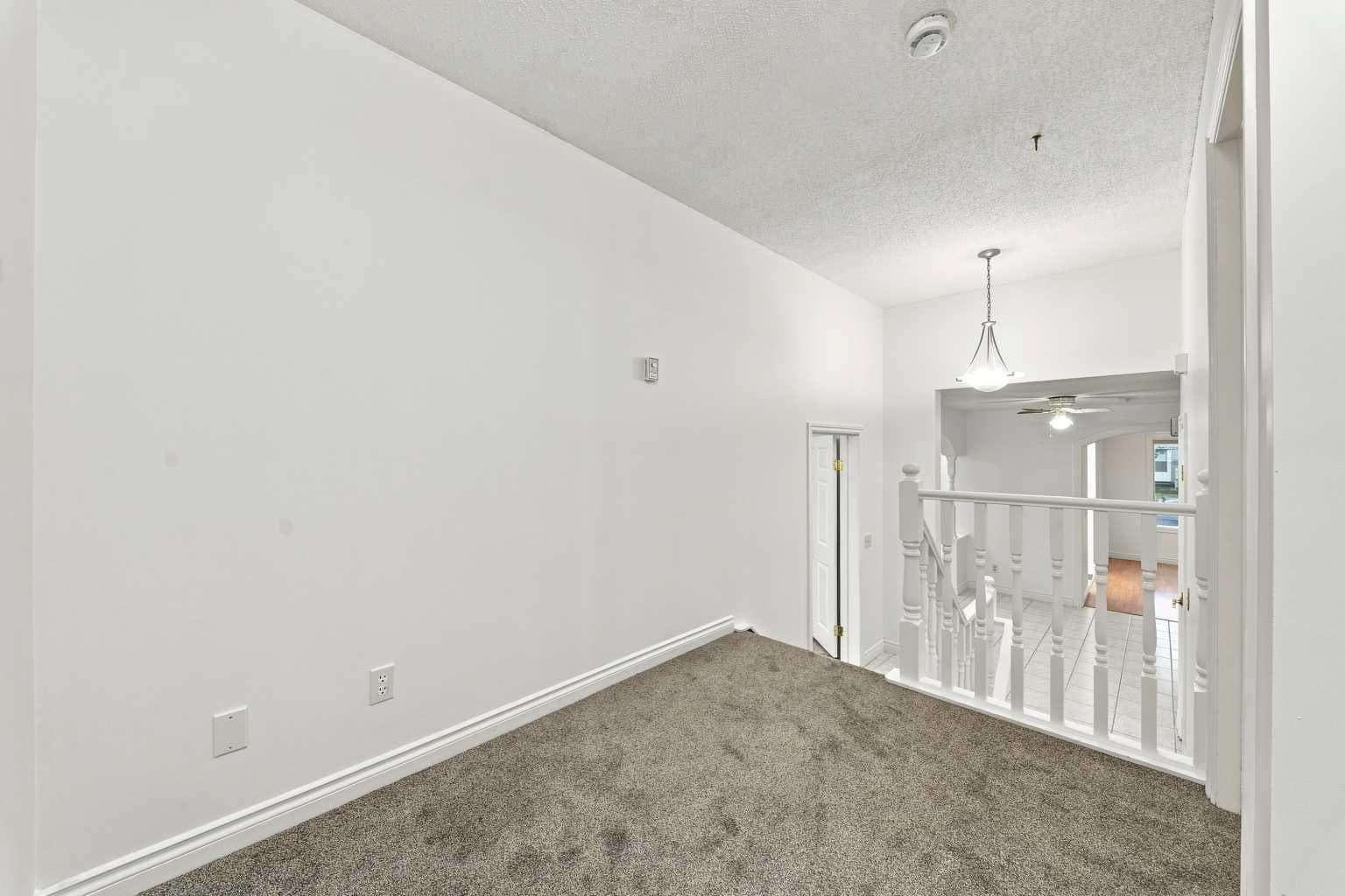 228 Taradale Close NE