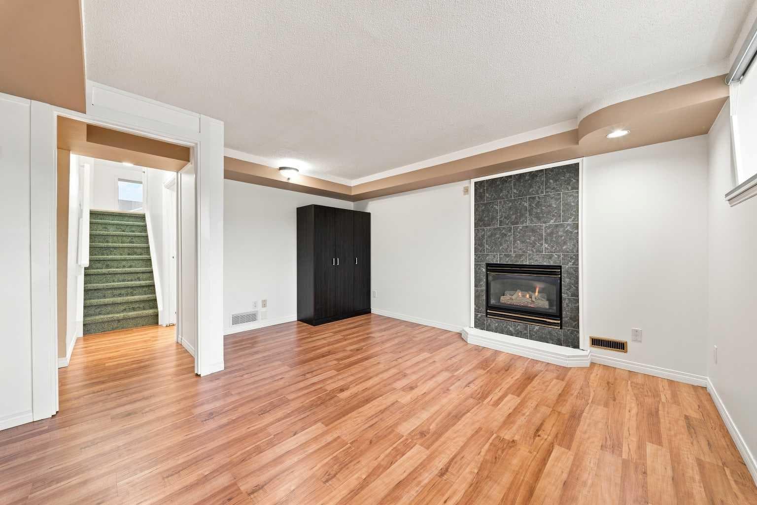 228 Taradale Close NE