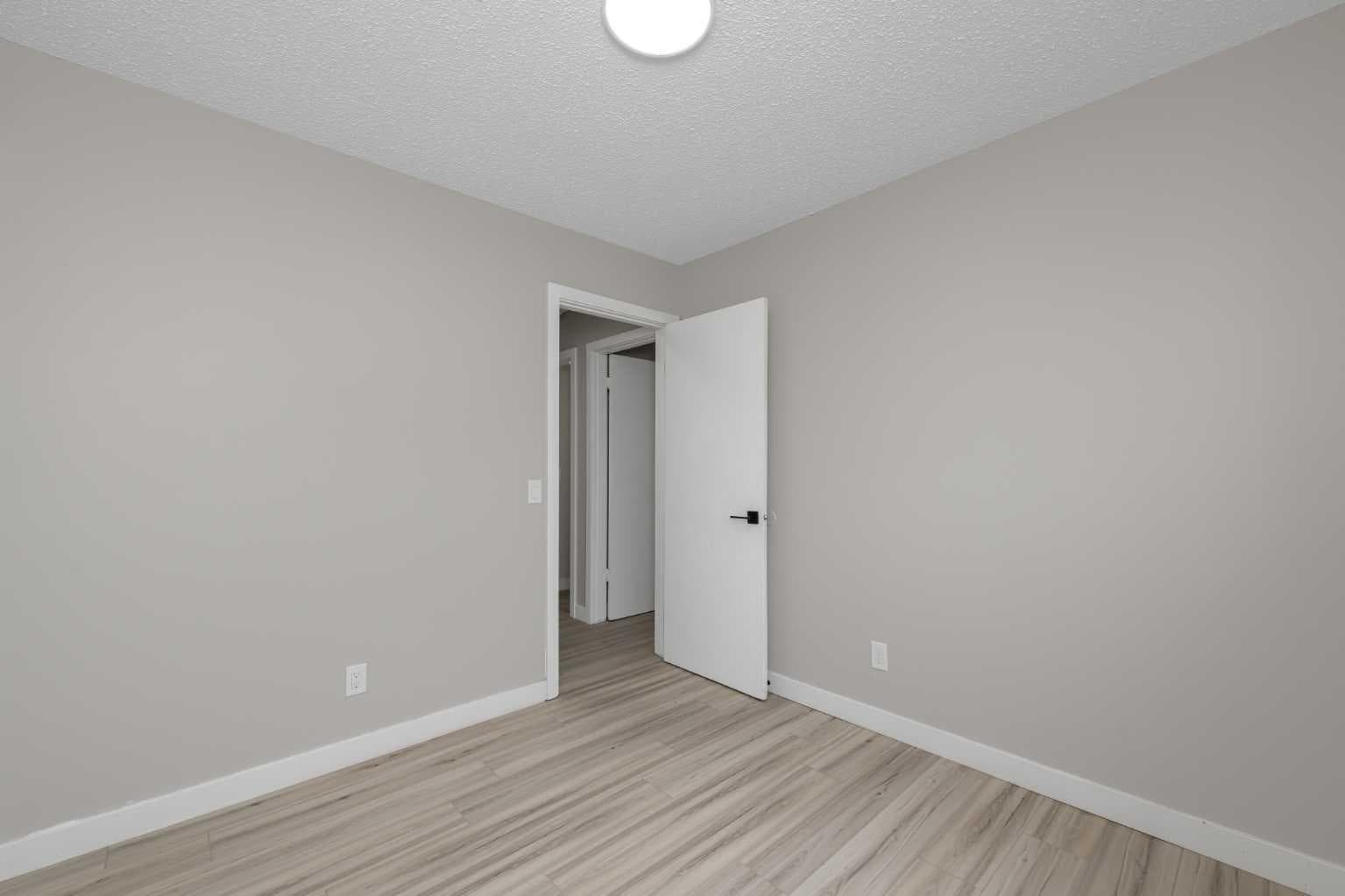 43 Maranda Close NE