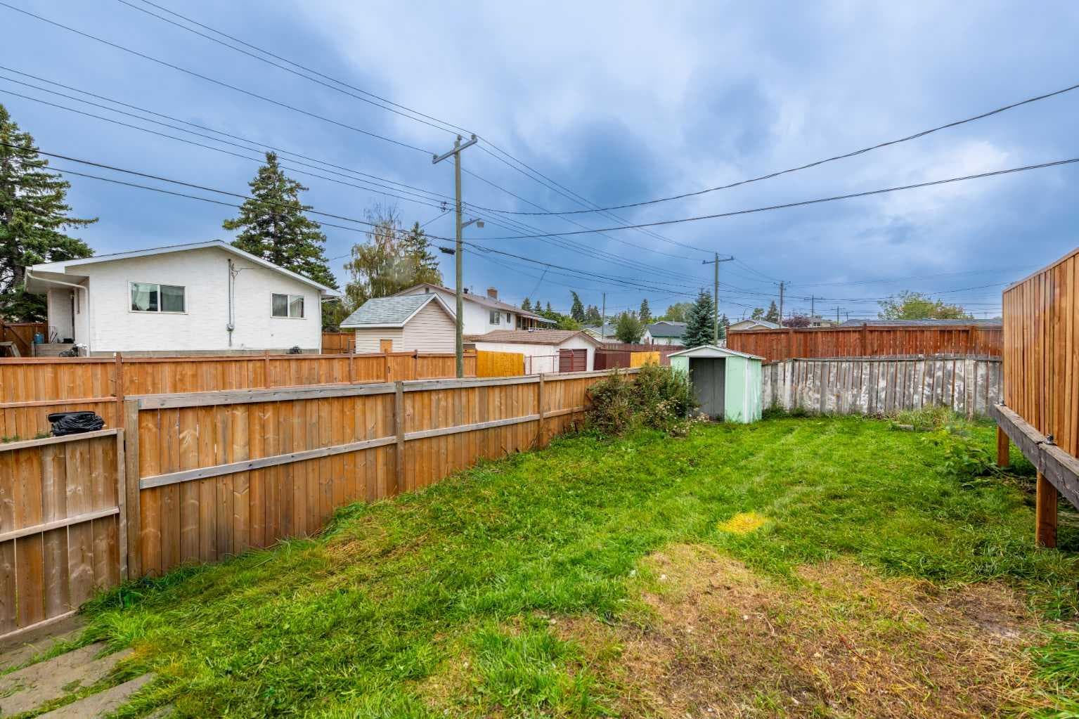 43 Maranda Close NE