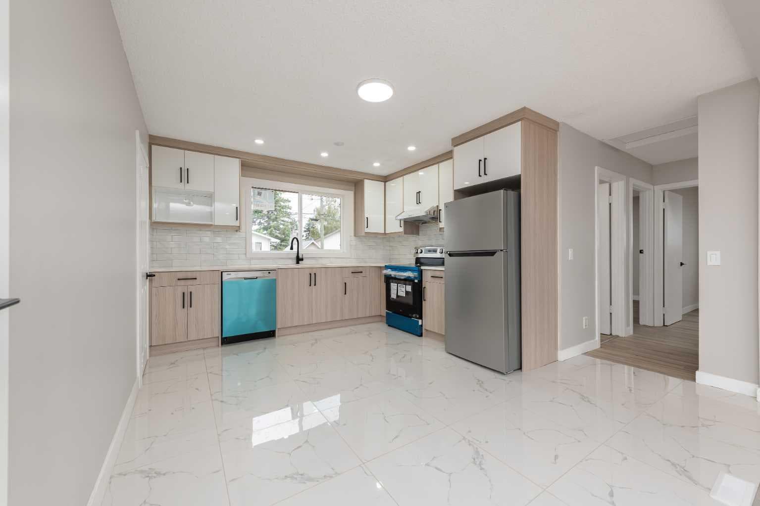 43 Maranda Close NE