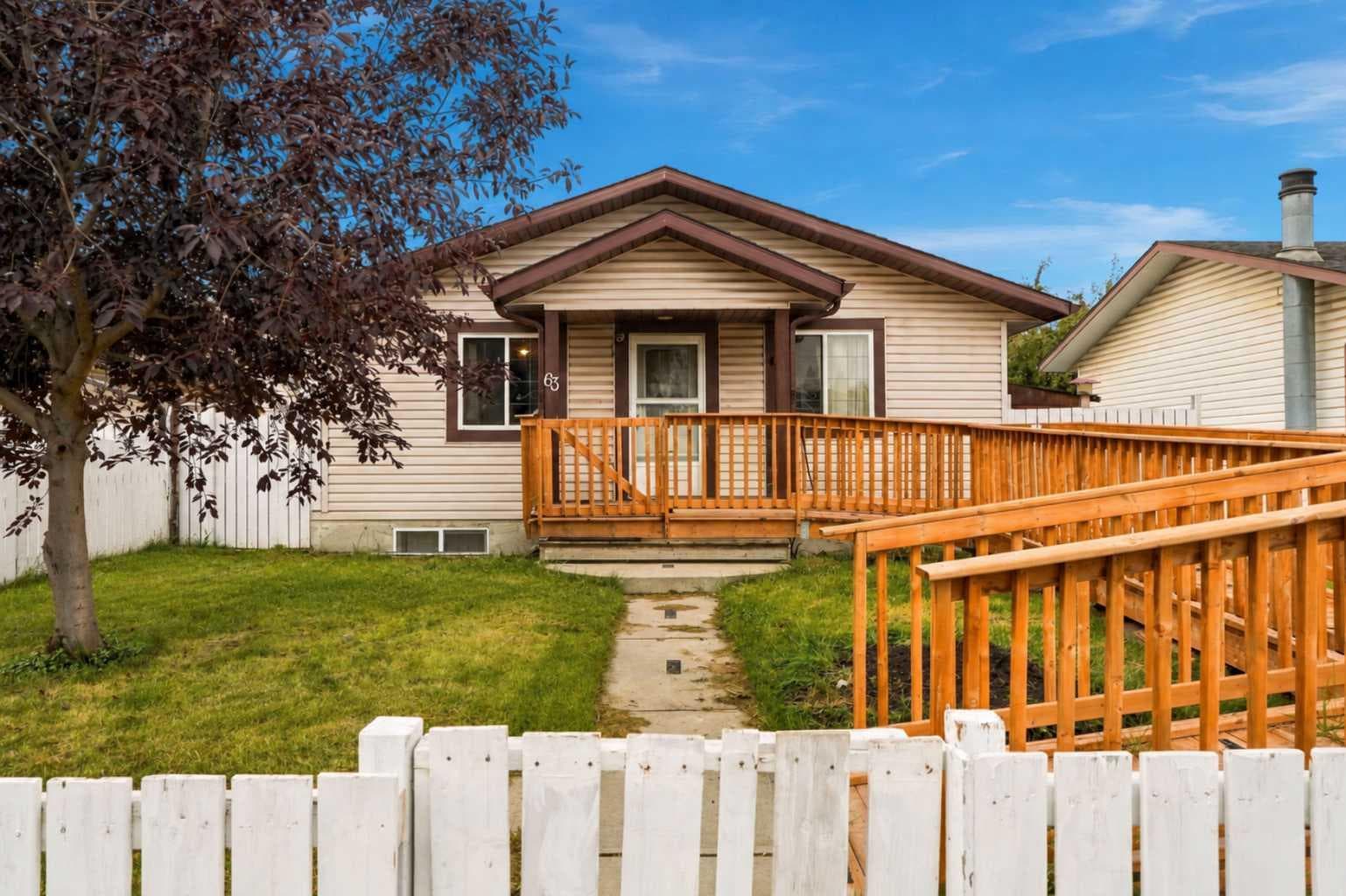 63 Rundleson Way NE