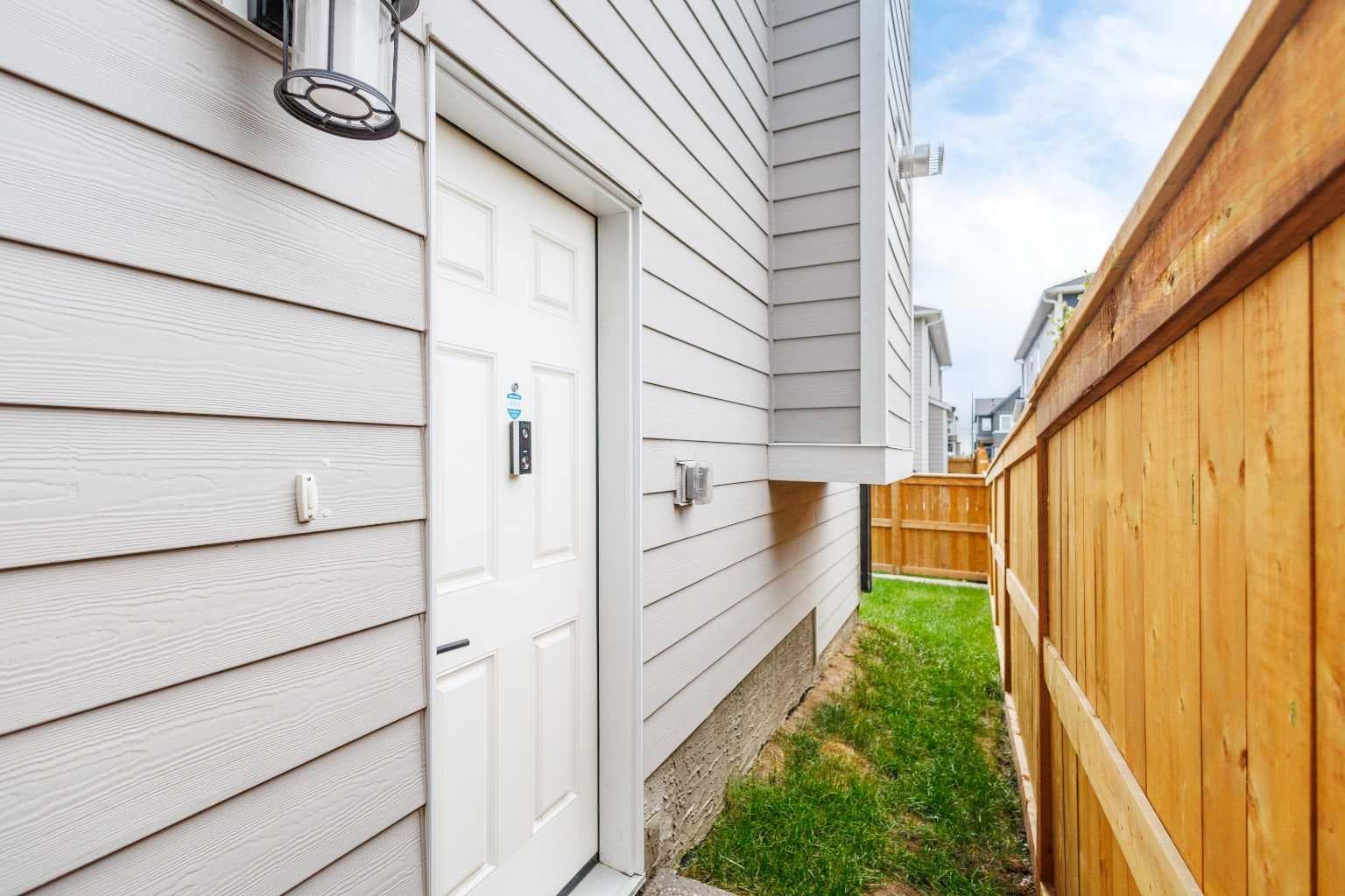 24 Aspen Woods Park SW