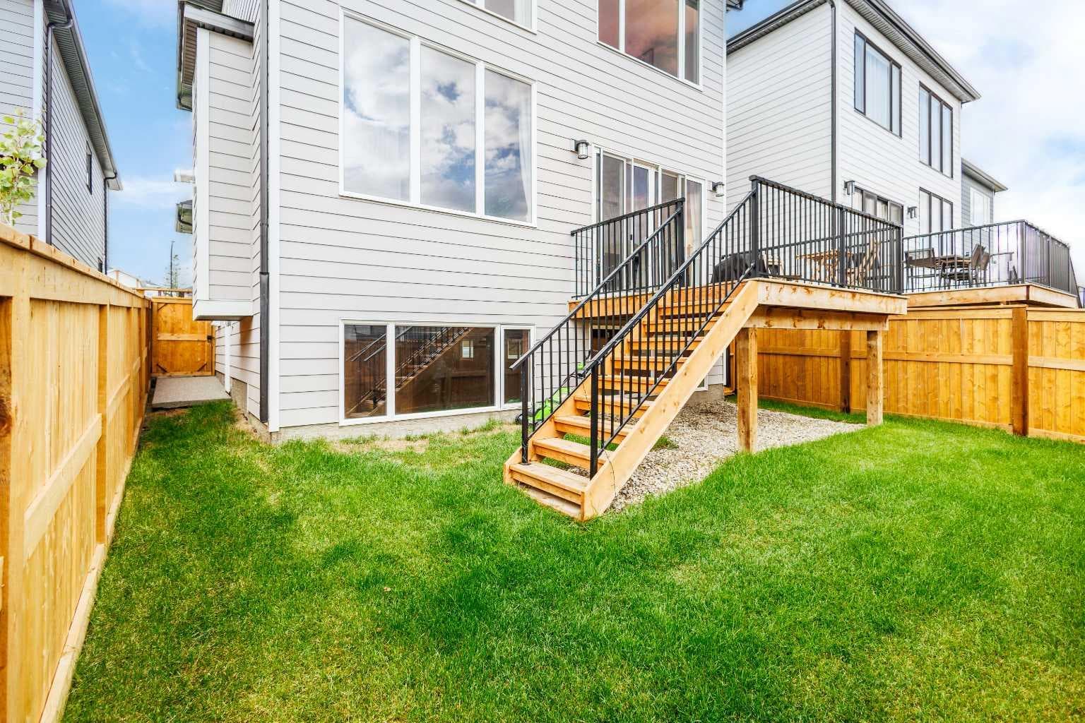 24 Aspen Woods Park SW