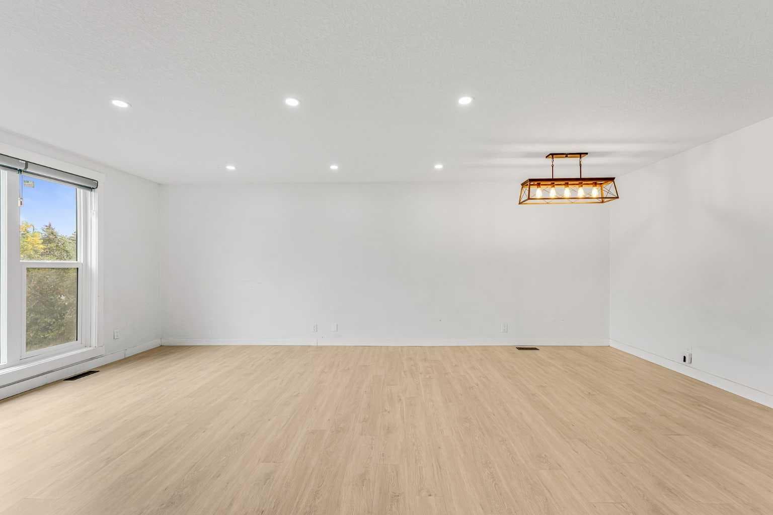 124 Castlebrook Road NE