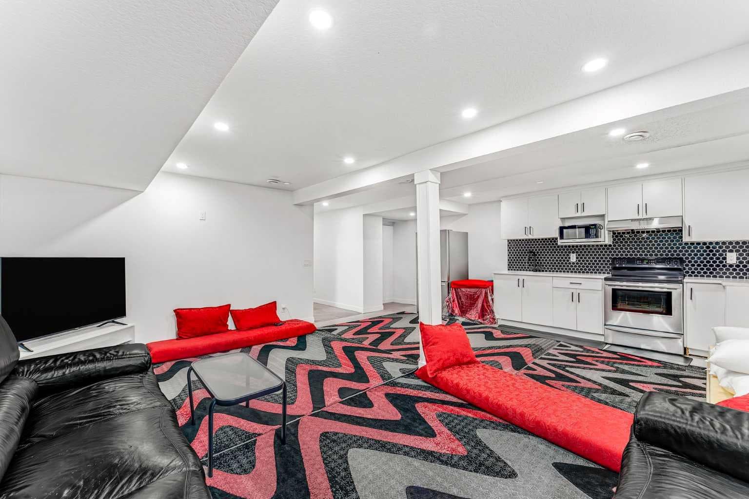 124 Castlebrook Road NE