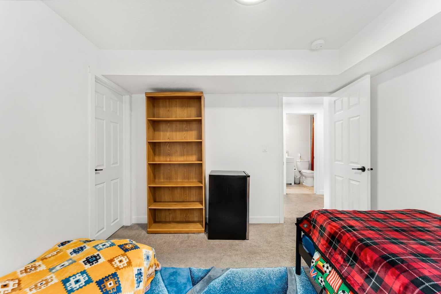 124 Castlebrook Road NE