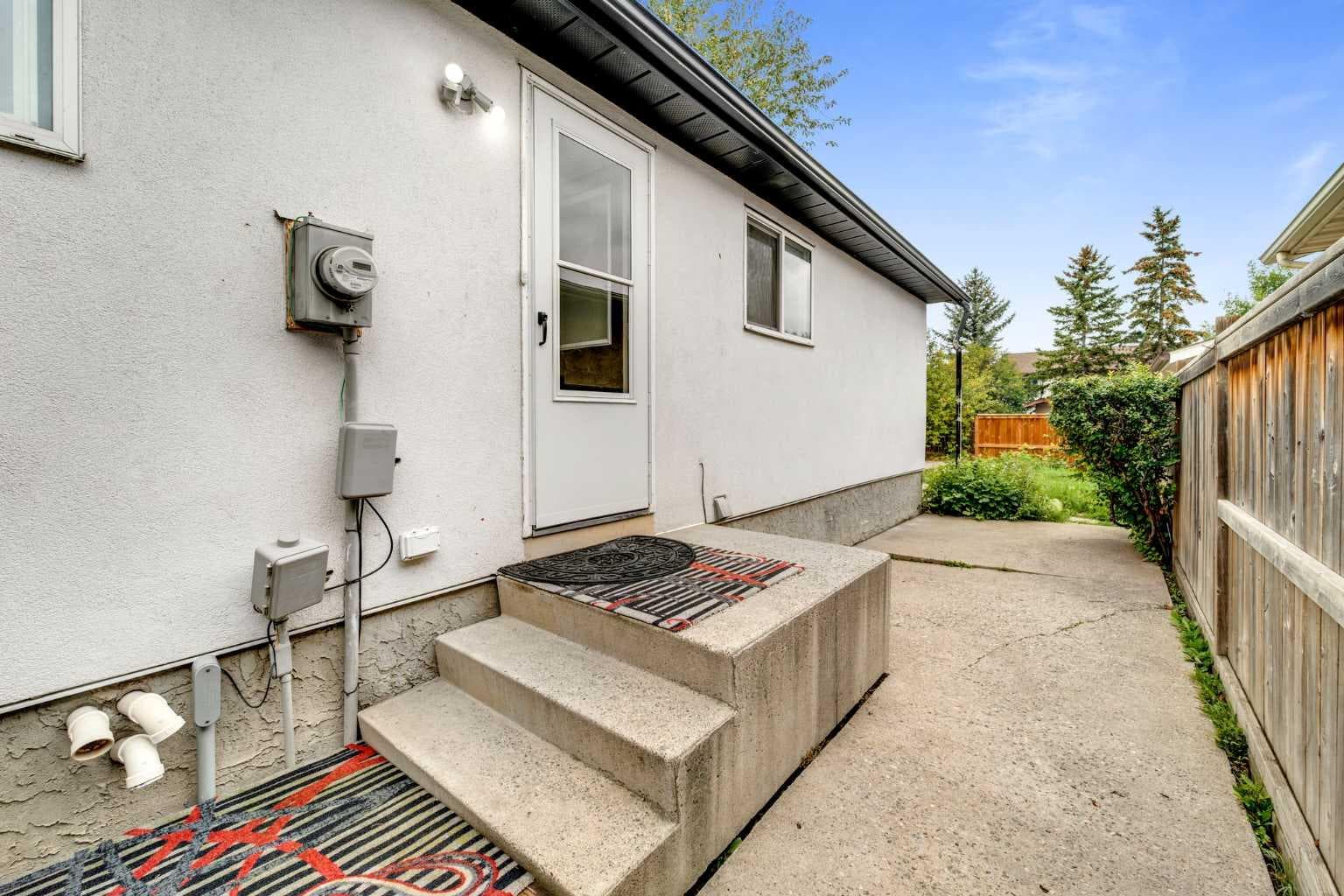 124 Castlebrook Road NE