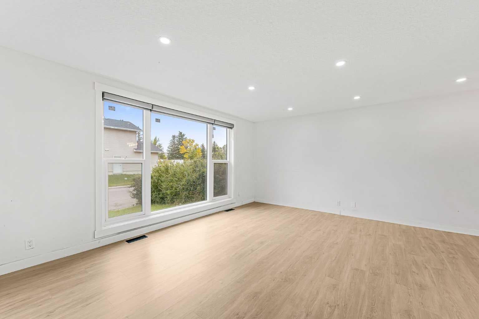 124 Castlebrook Road NE