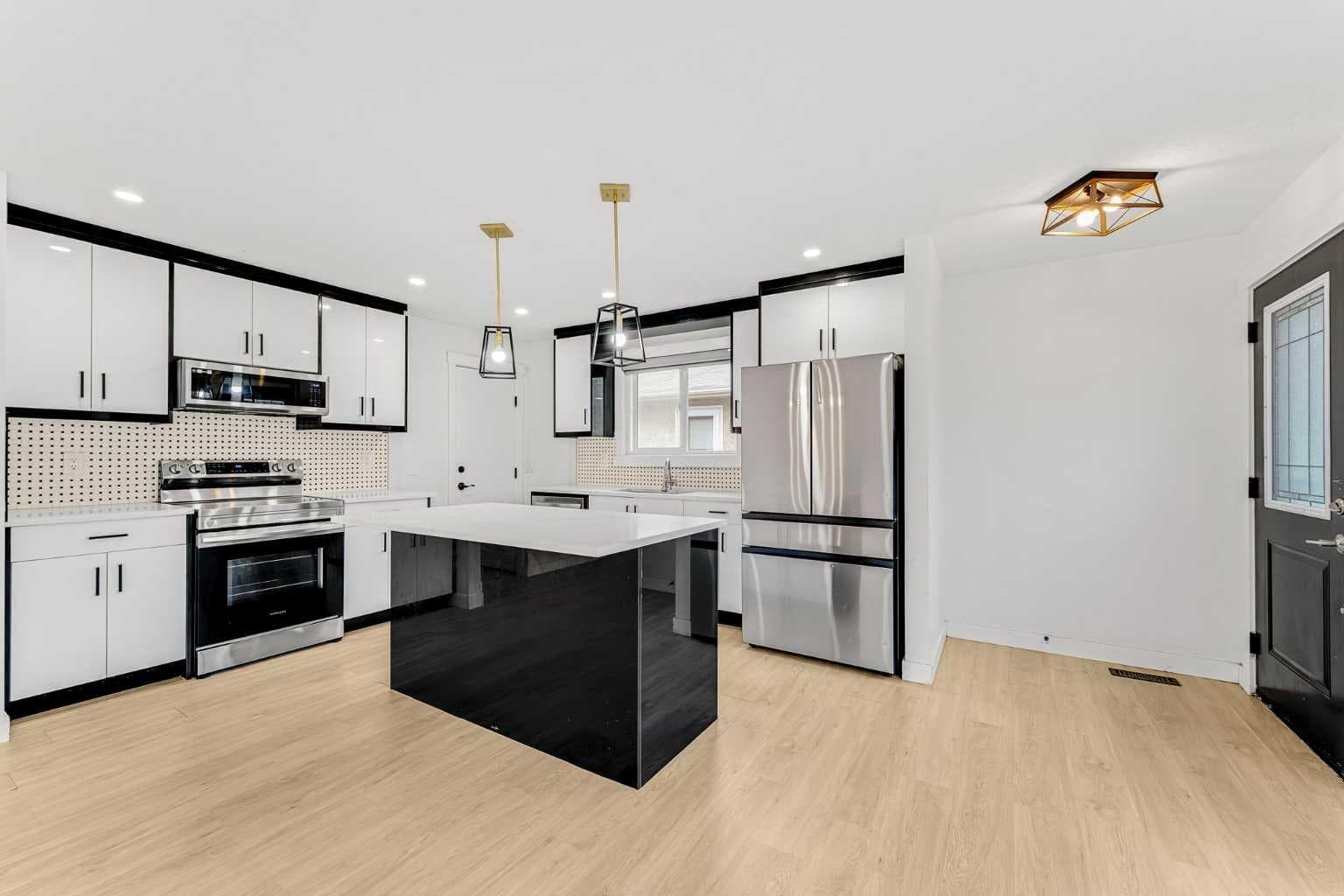 124 Castlebrook Road NE