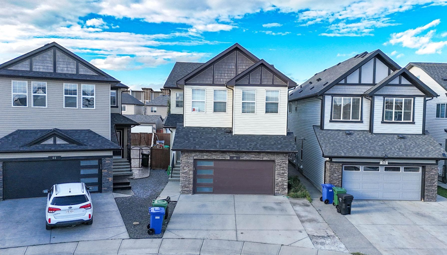 48 Skyview Point Terrace NE