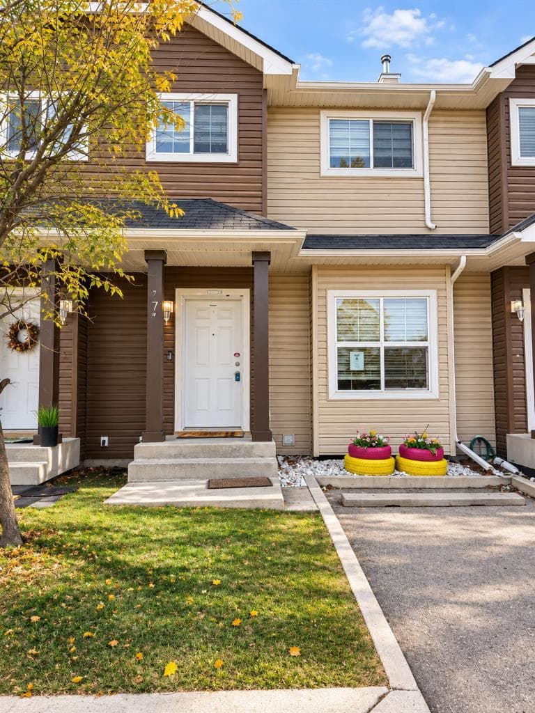 204, 111 Tarawood Lane NE