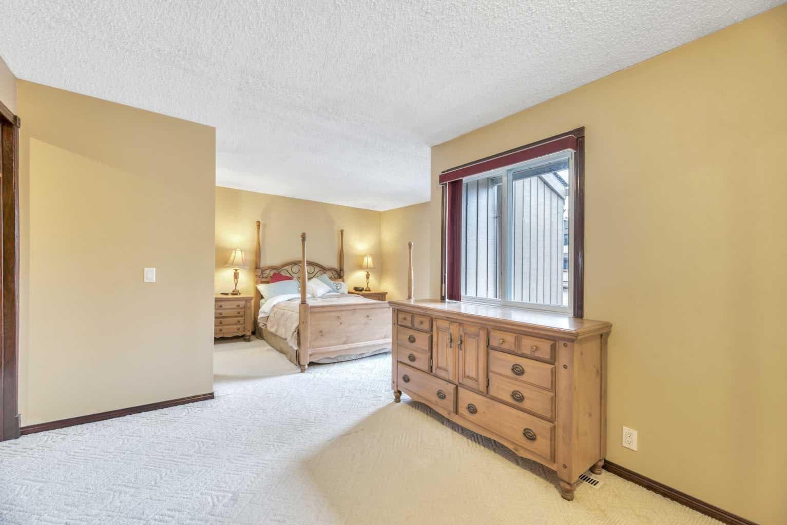 65, 70 Beacham Way NW