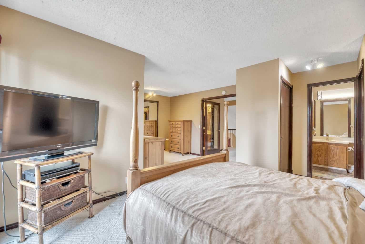 65, 70 Beacham Way NW