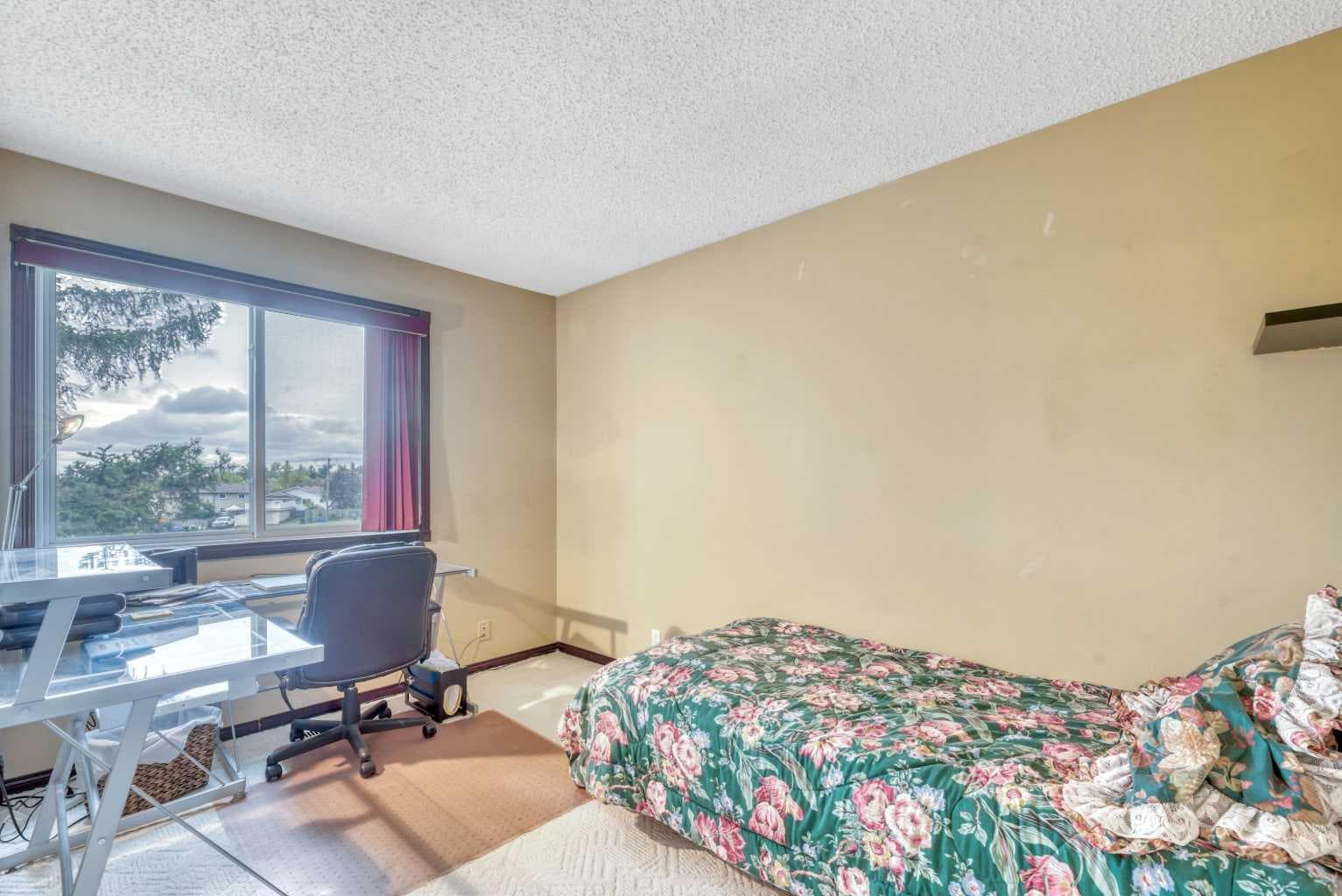 65, 70 Beacham Way NW