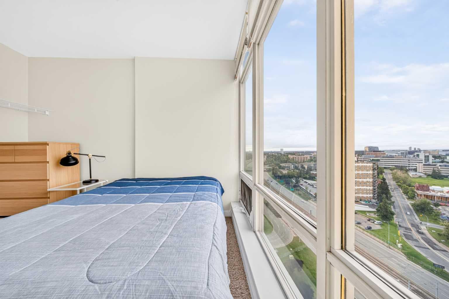 1806, 3820 Brentwood Road NW
