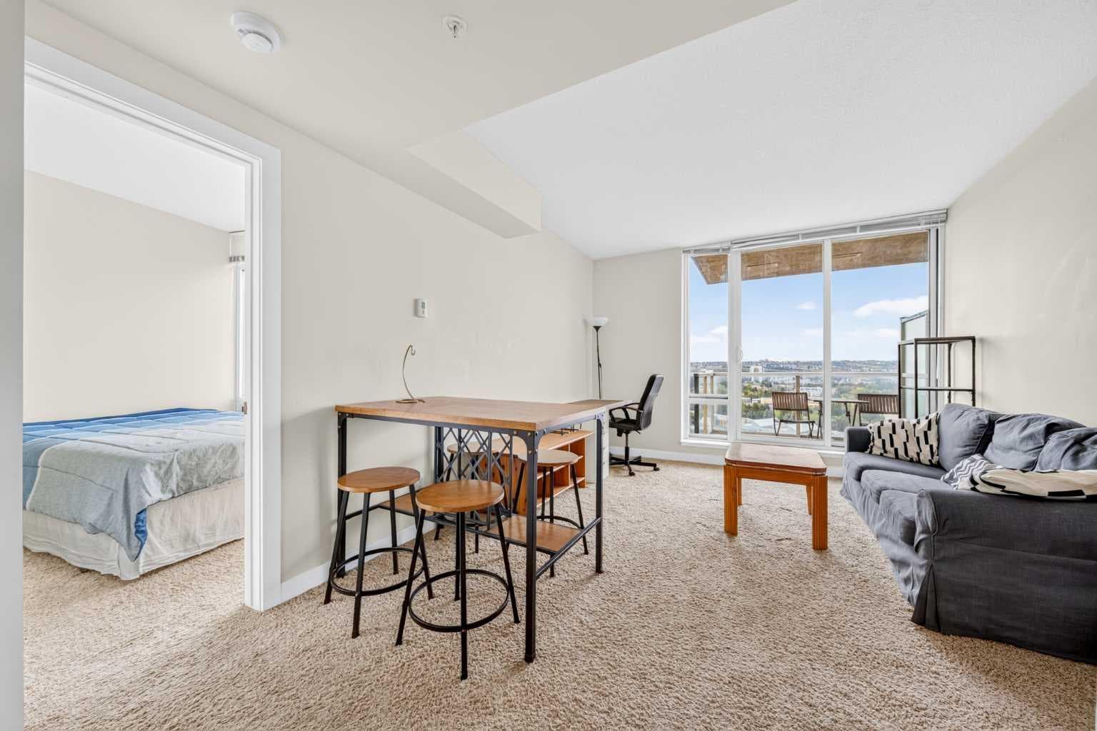 1806, 3820 Brentwood Road NW