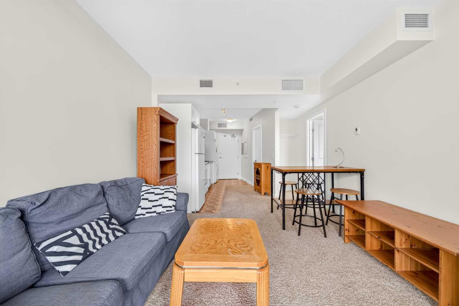 1806, 3820 Brentwood Road NW