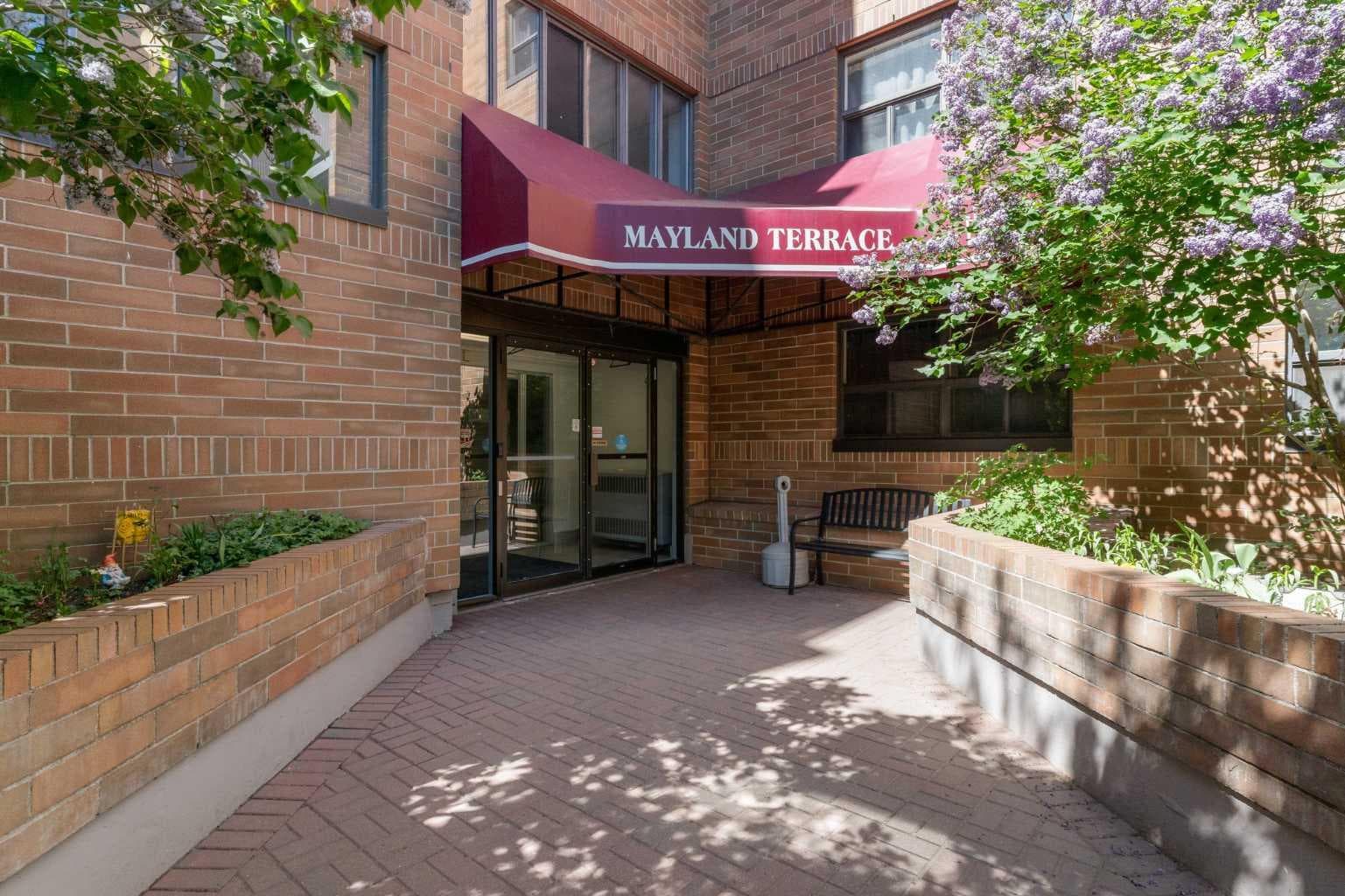 303, 30 Mchugh Court NE