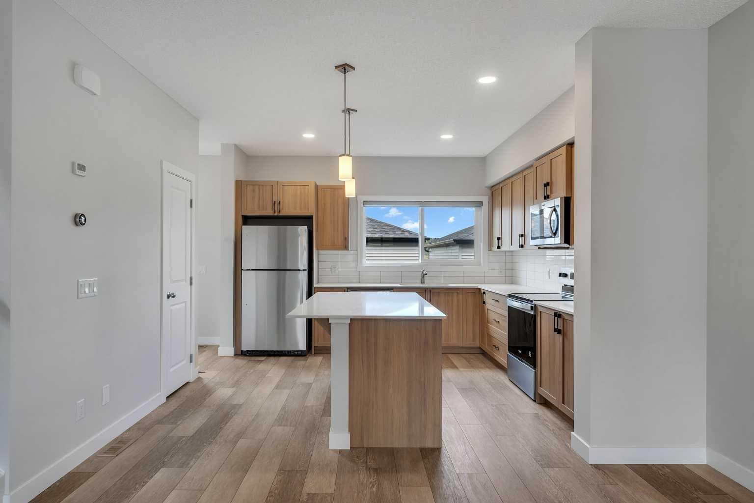 822, 826, 830, 834 Wolf Willow Boulevard SE