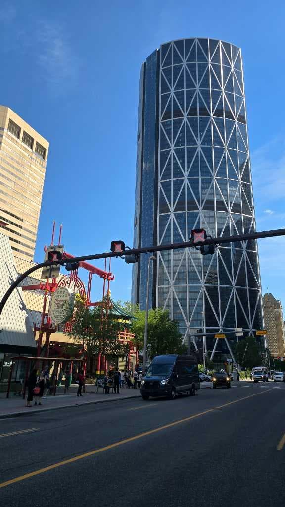 101, 328 Centre Street SE