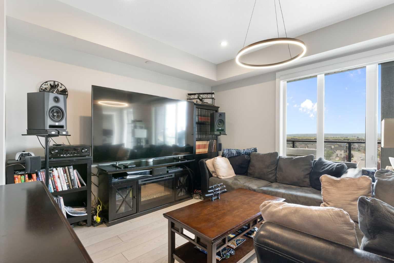1603, 60 Skyview Ranch Road NE