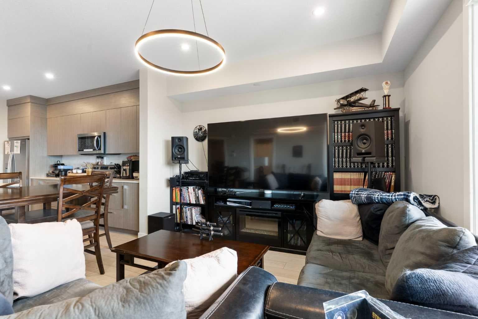 1603, 60 Skyview Ranch Road NE