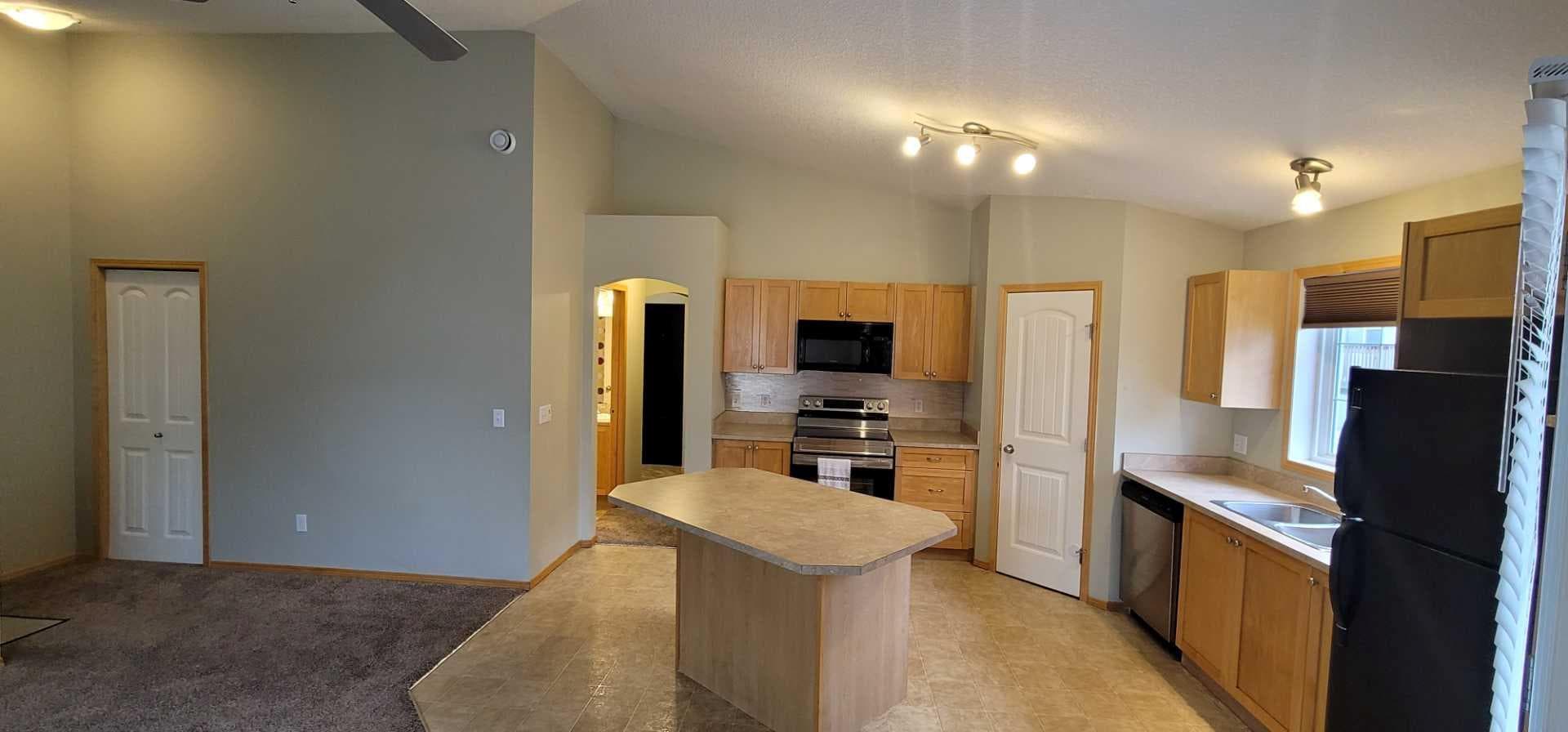 206, 80 Panatella Landing NW