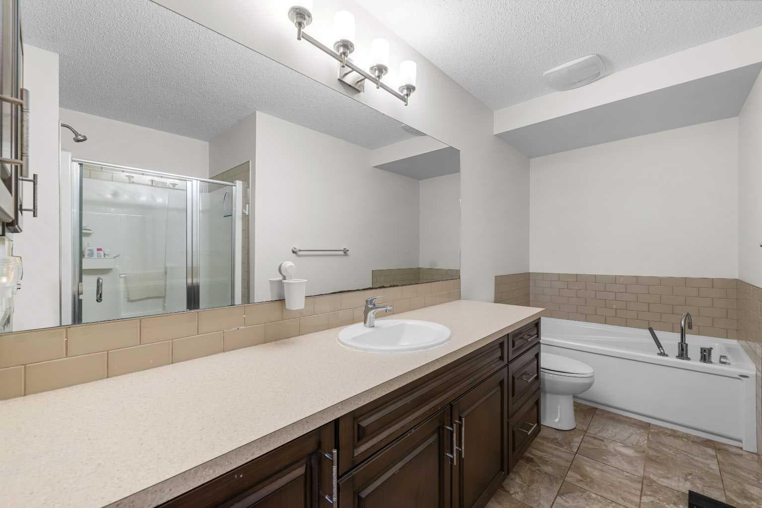 107 MASTERS Heights SE