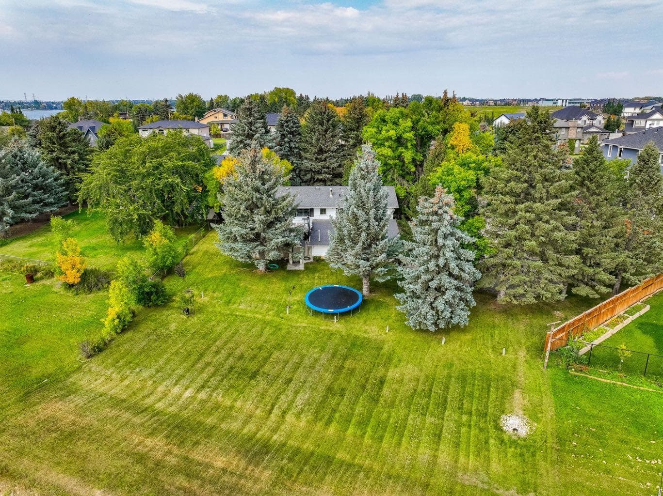 1153 East Lakeview Road 
