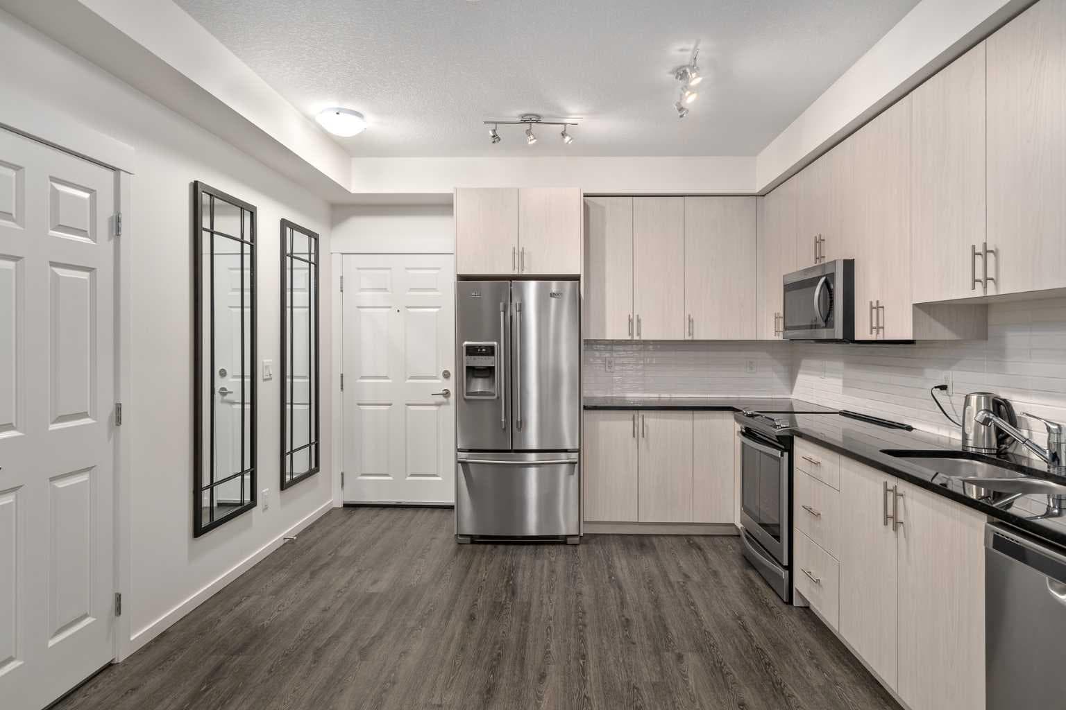 5201, 151 Legacy Main Street SE