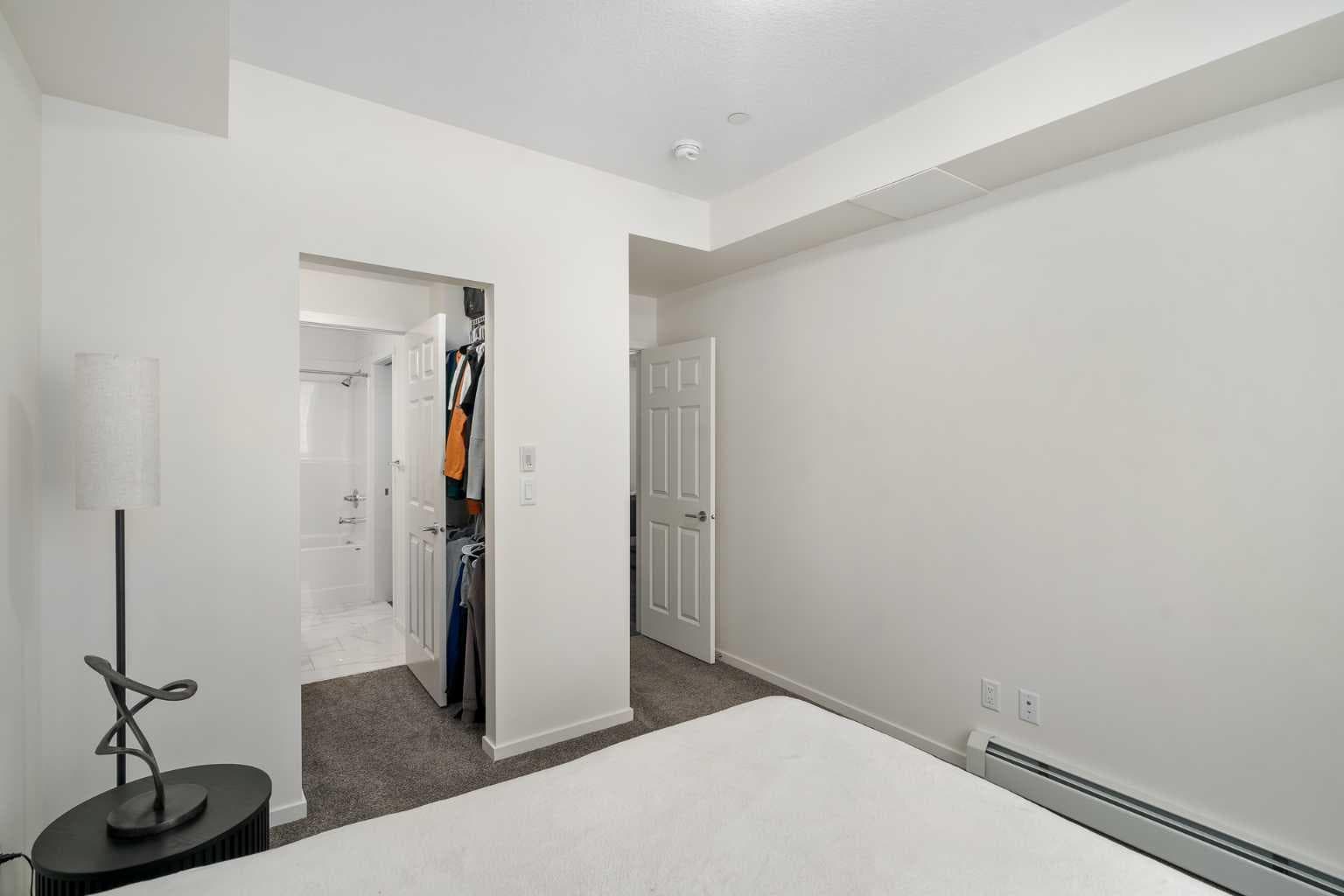 5201, 151 Legacy Main Street SE