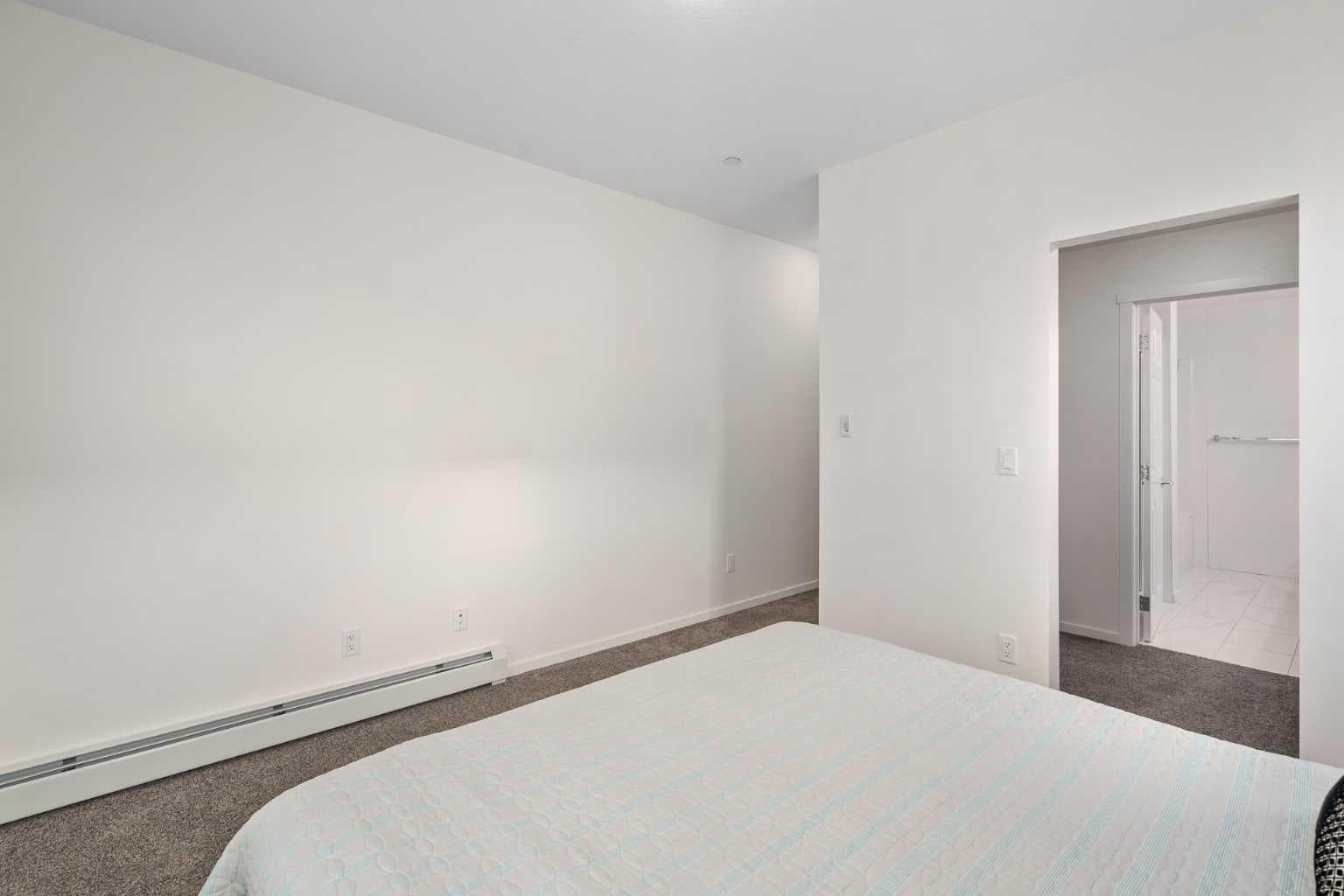 5201, 151 Legacy Main Street SE